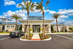 Living Large On Lelani 10 Bedroom Home