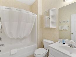 Arbor Trace #832 2 Bedroom Condo by RedAwning