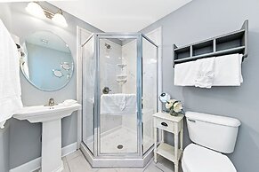 Phoenix Gulf Towers 1104 4 Bedroom Condo