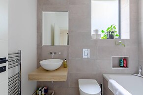 Charming & Stylish 1BD Flat - Bethnal Green