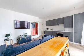 Charming & Stylish 1BD Flat - Bethnal Green
