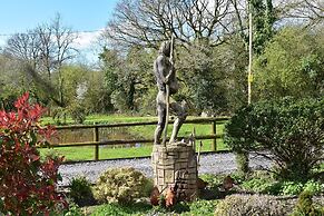 Luxury 2-bed Barn Conversion in Llansteffan