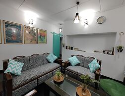 Happy hammocks, Weligama