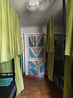 Happy hammocks, Weligama