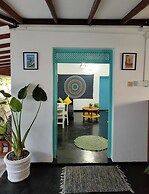 Happy hammocks, Weligama