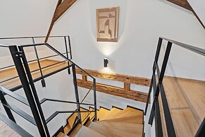 Escape to Clausen Stylish ApartmentID212