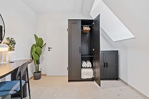 Escape to Clausen Stylish ApartmentID212