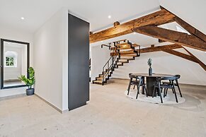 Escape to Clausen Stylish ApartmentID212