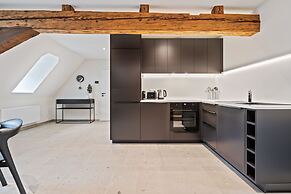 Escape to Clausen Stylish ApartmentID212