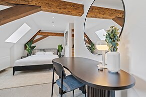 Escape to Clausen Stylish ApartmentID212
