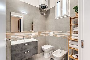 The Quarters Naples Apartment