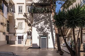 The Quarters Naples Apartment