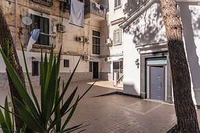 The Quarters Naples Apartment