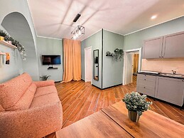 The Quarters Naples Apartment