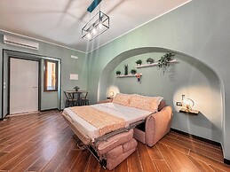 The Quarters Naples Apartment