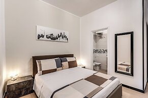 The Quarters Naples Apartment