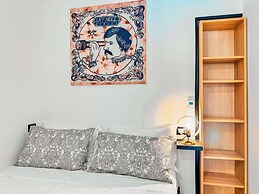 The Quarters Naples Apartment