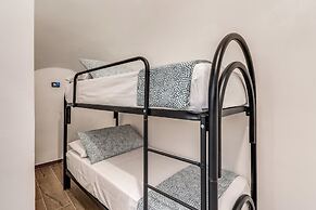 The Quarters Naples Apartment