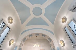 The Quarters Naples Apartment