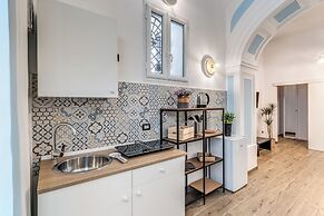 The Quarters Naples Apartment