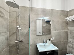 The Quarters Naples Apartment