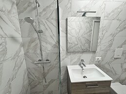 The Quarters Naples Apartment