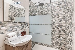 The Quarters Naples Apartment