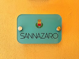 The Quarters Naples Apartment