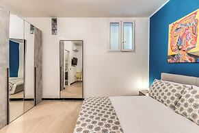 The Quarters Naples Apartment