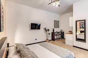 The Quarters Naples Apartment