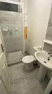 1 Bed Flat - Sleeps 2 - Pets - Parking - Wifi