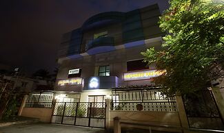 Treebo Akshaya Residency