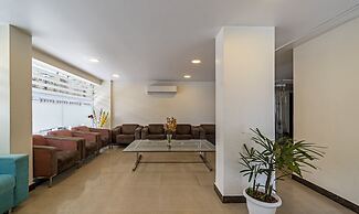 Treebo Premium Rose Mallow