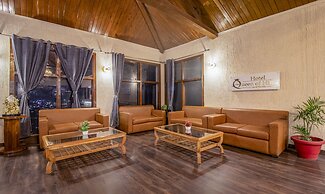 Treebo Premium Queen Of Hills Near Mall Road