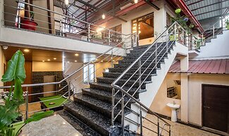 Treebo Premium Queen Of Hills Near Mall Road