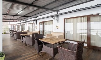 Treebo Premium Queen Of Hills Near Mall Road