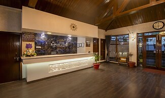 Treebo Premium Queen Of Hills Near Mall Road