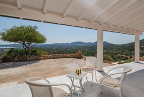 Villa Fiori con Piscina by Wonderful Italy