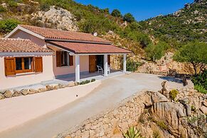 Villa Fiori con Piscina by Wonderful Italy