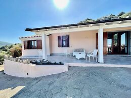 Villa Fiori con Piscina by Wonderful Italy