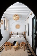Riad Nelia