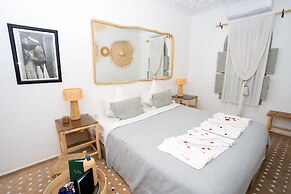 Riad Nelia
