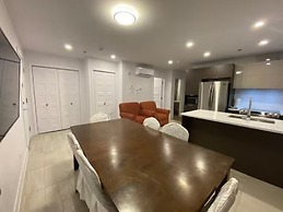 2001 Av. Beaconsfield