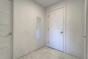 2001 Av. Beaconsfield