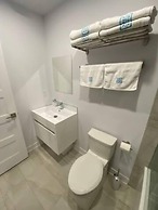 2001 Av. Beaconsfield