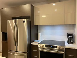 2001 Av. Beaconsfield