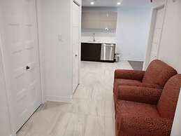 2001 Av. Beaconsfield