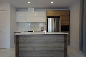 2001 Av. Beaconsfield