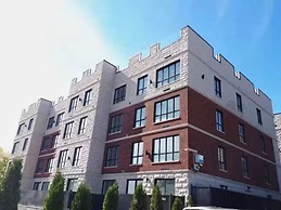 2001 Av. Beaconsfield