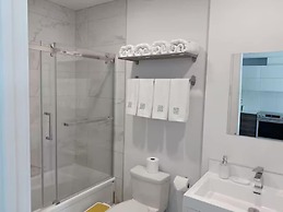 2001 Av. Beaconsfield